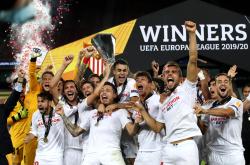 英雄联盟总决赛门票-西班牙甲级联赛迎来激烈对决，竞争激烈