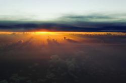英雄联盟总决赛直播-2026世界杯G组生死战，英格兰风暴横扫西班牙，库尔图瓦孤掌难鸣，三狮军团中场统治力震撼世界