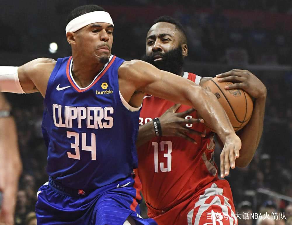 包含热那亚客场惨败，遭遇四连败的词条