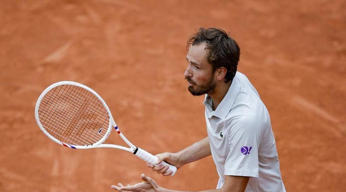 法网完胜年终总决赛,梅德韦杰夫高光表现 法网完胜年终总决赛,梅德韦杰夫高光表现