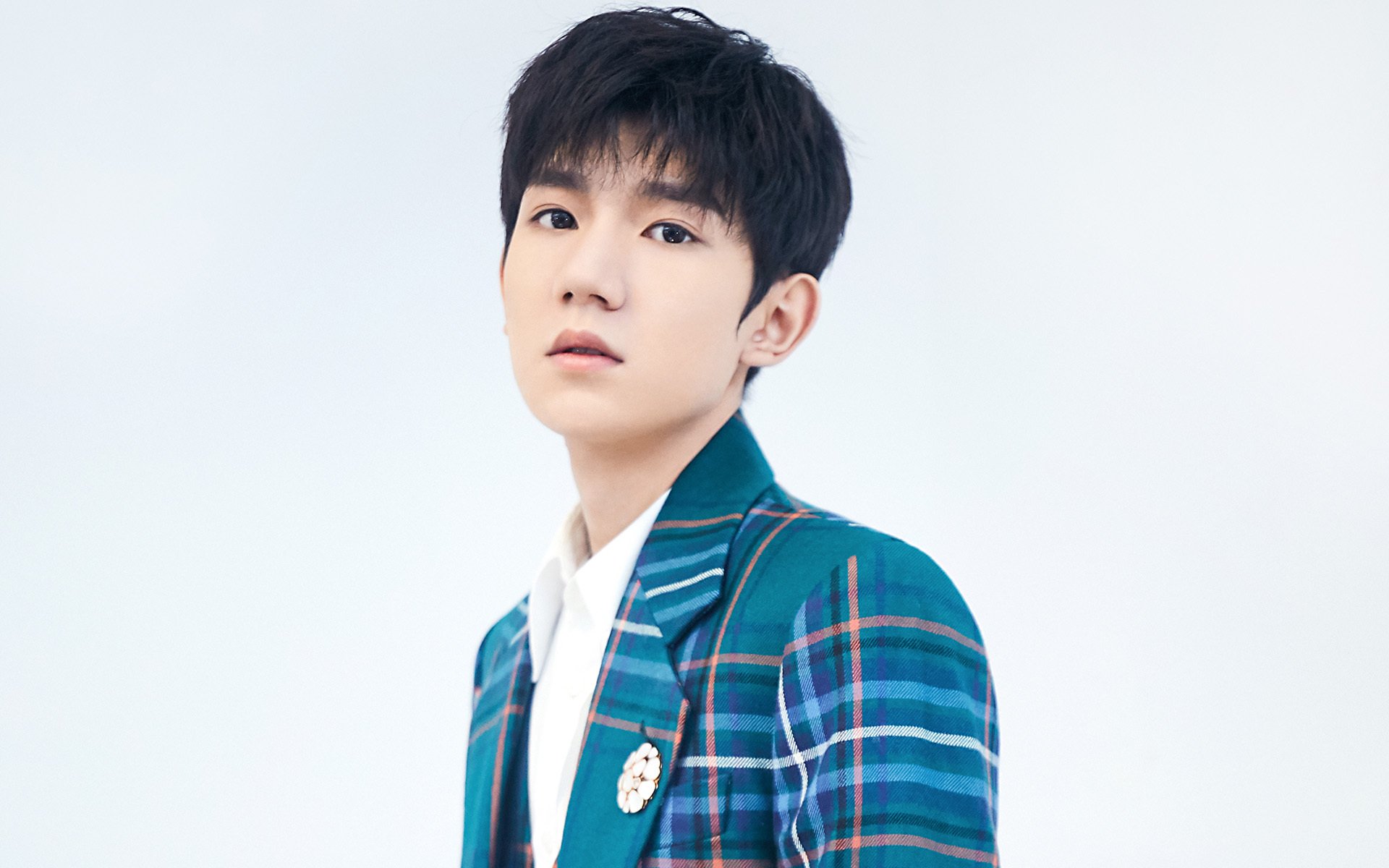 当安菲尔德的铁壁遇上巴黎的焰火，梅西数据爆炸背后的战术解构