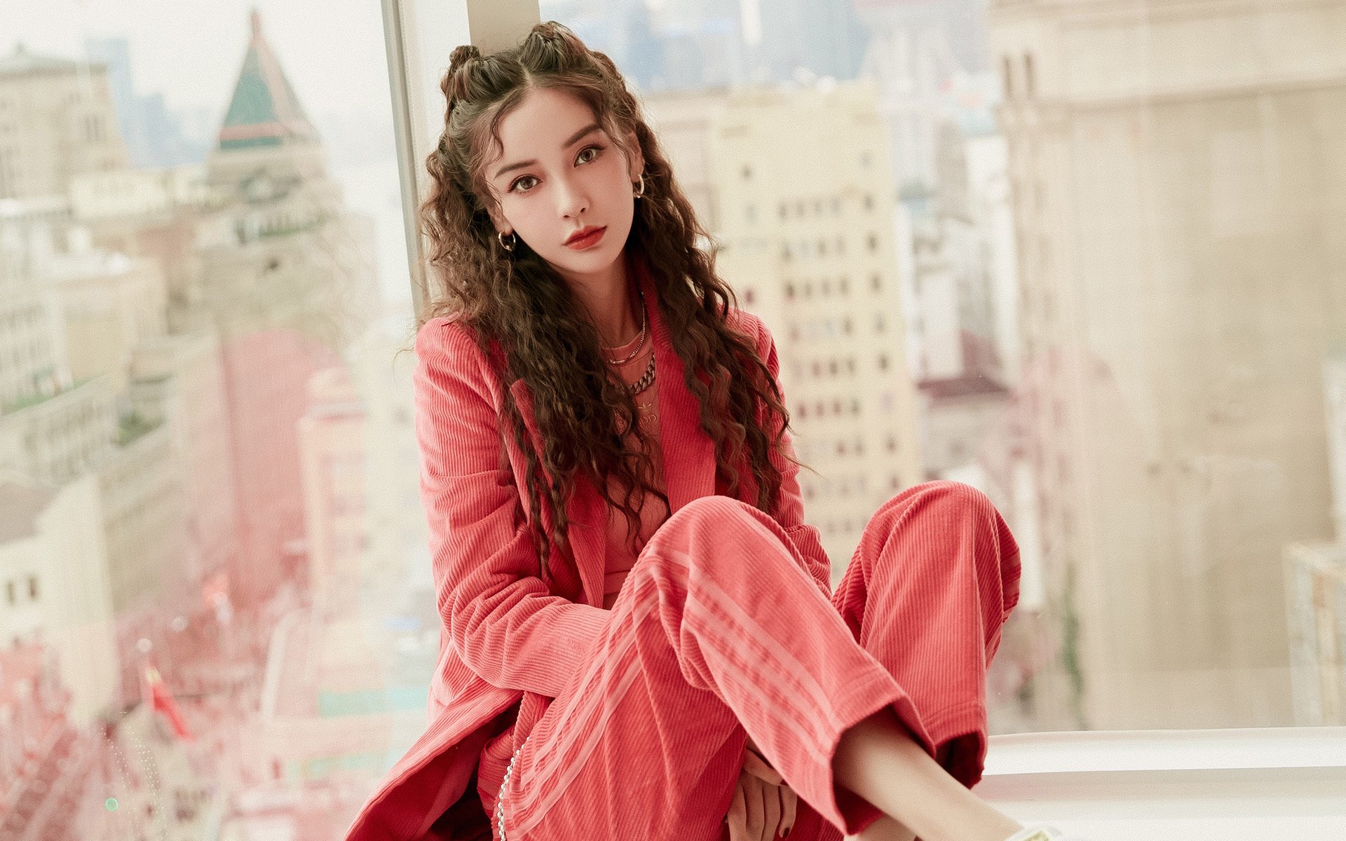 当上海的天空升起第三面总冠军旗帜