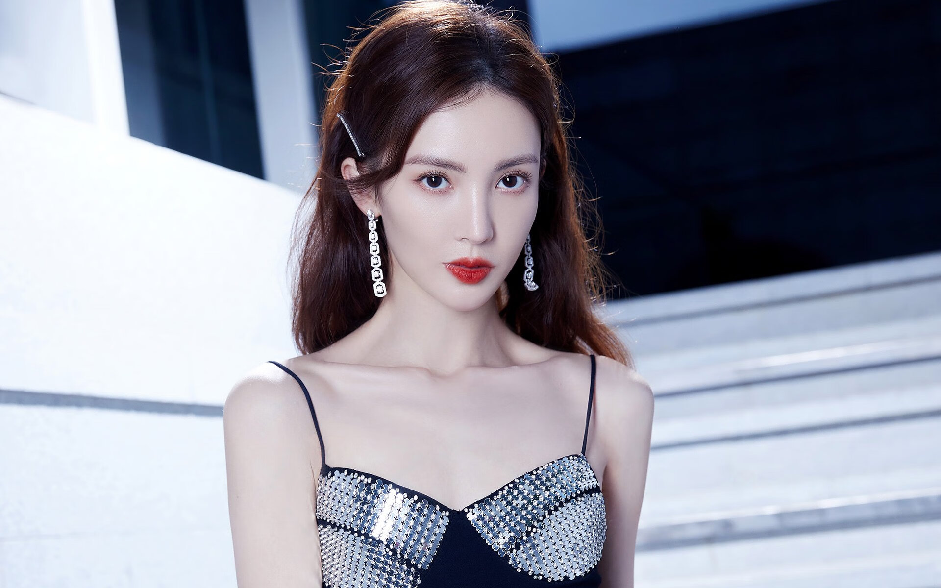 蓝白狂想曲,2026世界杯出线战,乌兹别克斯坦横扫秘鲁,内马尔独舞破局,防守反击铸就经典