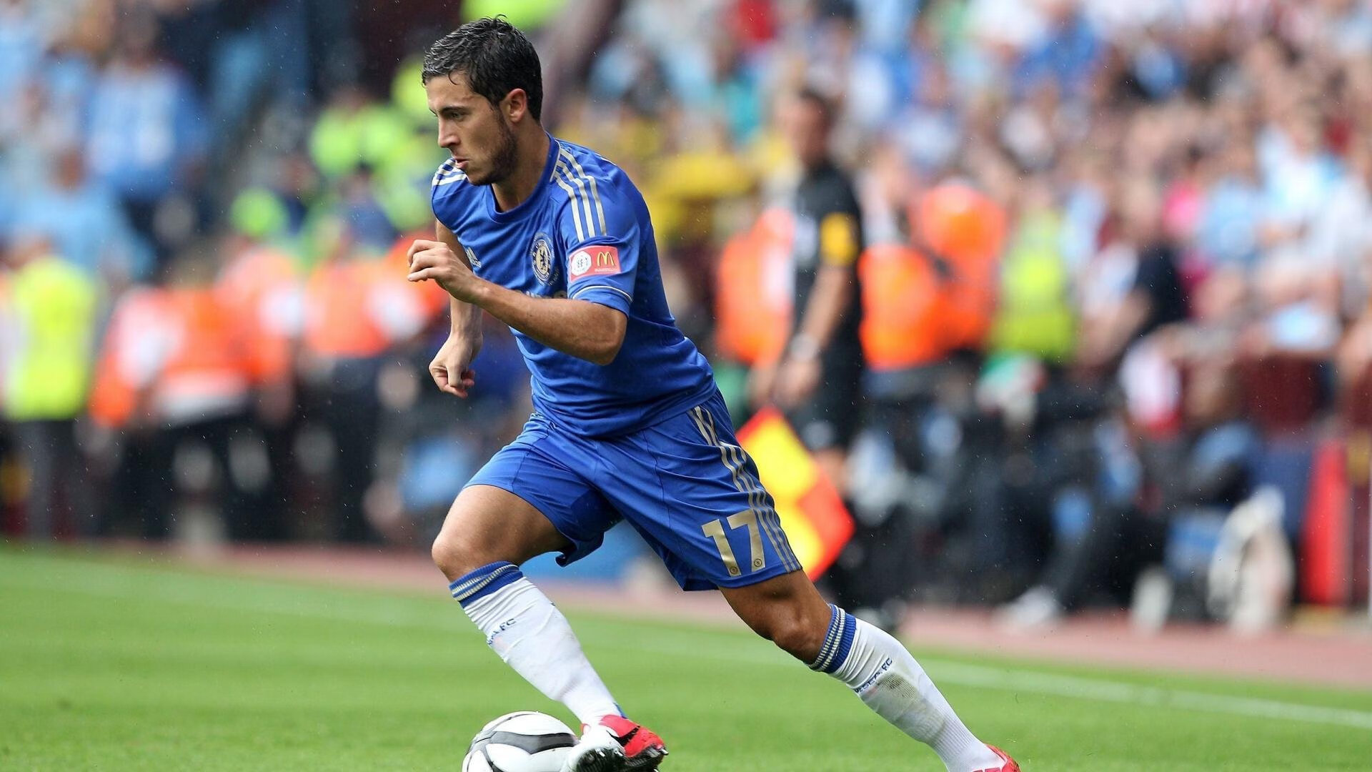 孤星闪耀，2026世界杯E组焦点战，智利完胜瑞士，凯恩一己之力主导比赛进程